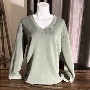 SPANX V-Neck Sweatshirt Pullover | Sage Green XS (fits like a small)